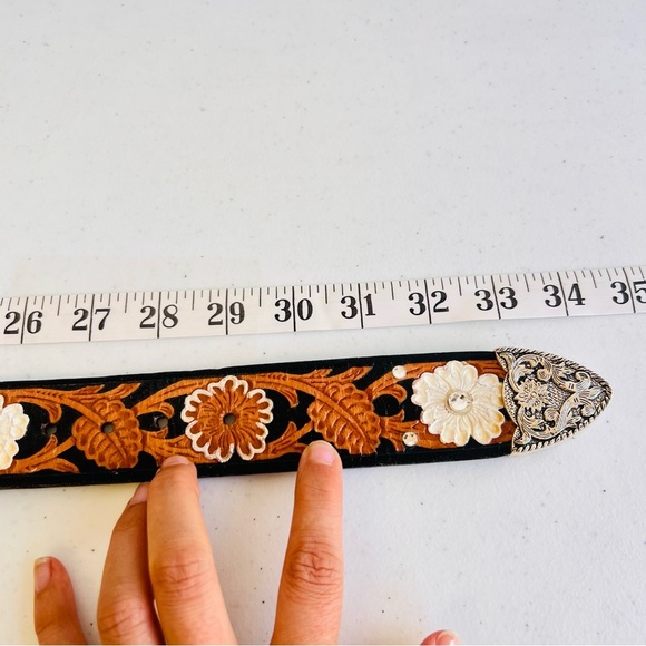 Vintage Costal Cowgirl Western Red Spur 26 Bling Belt White - Picture 3 of 7